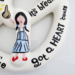 הקוסם מארץ עוץ - בייגלה לתליה על קיר